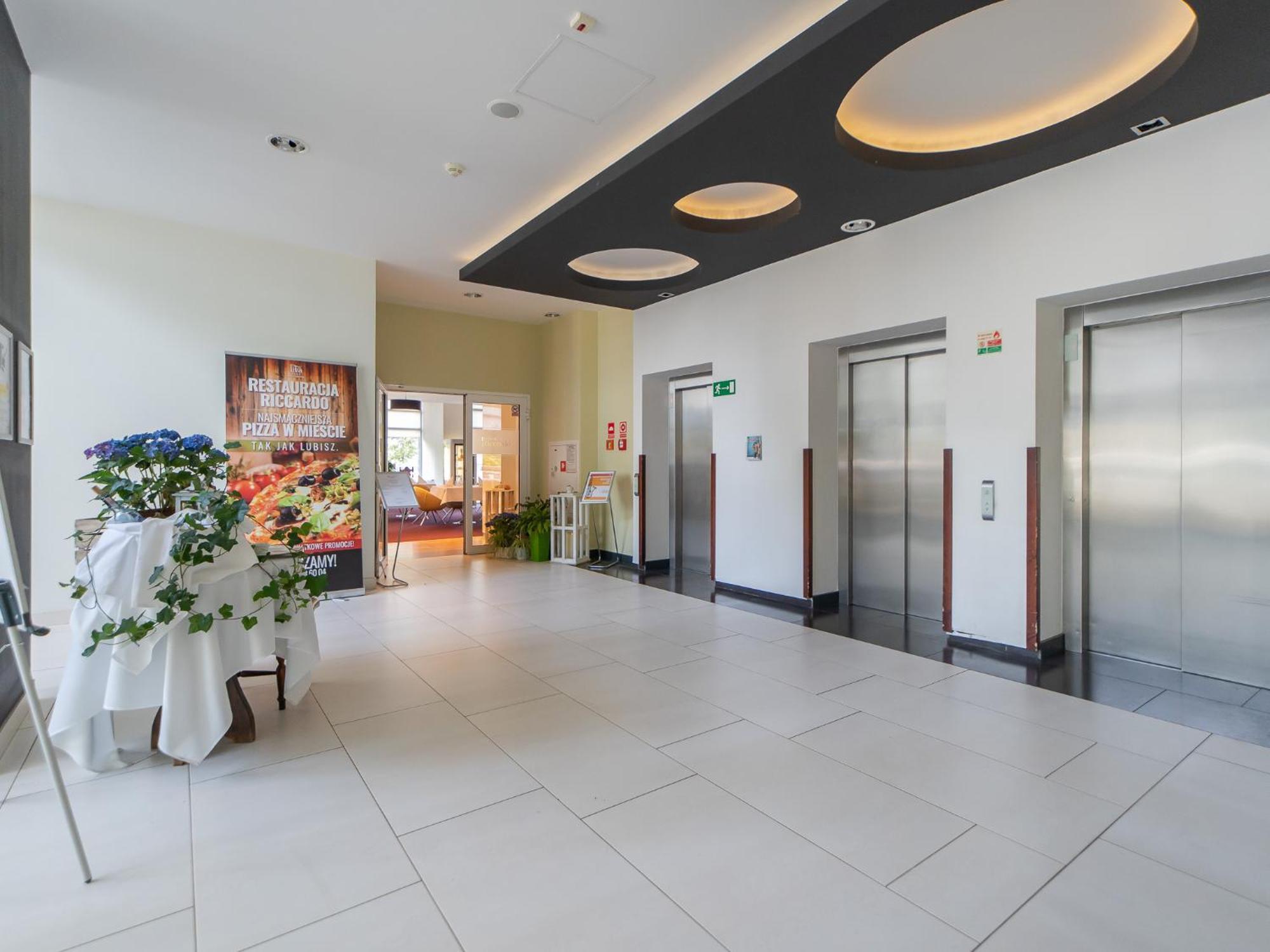 Apartamenty Prywatne W Hotelu Przy Plazy Diva Kołobrzeg Eksteriør billede